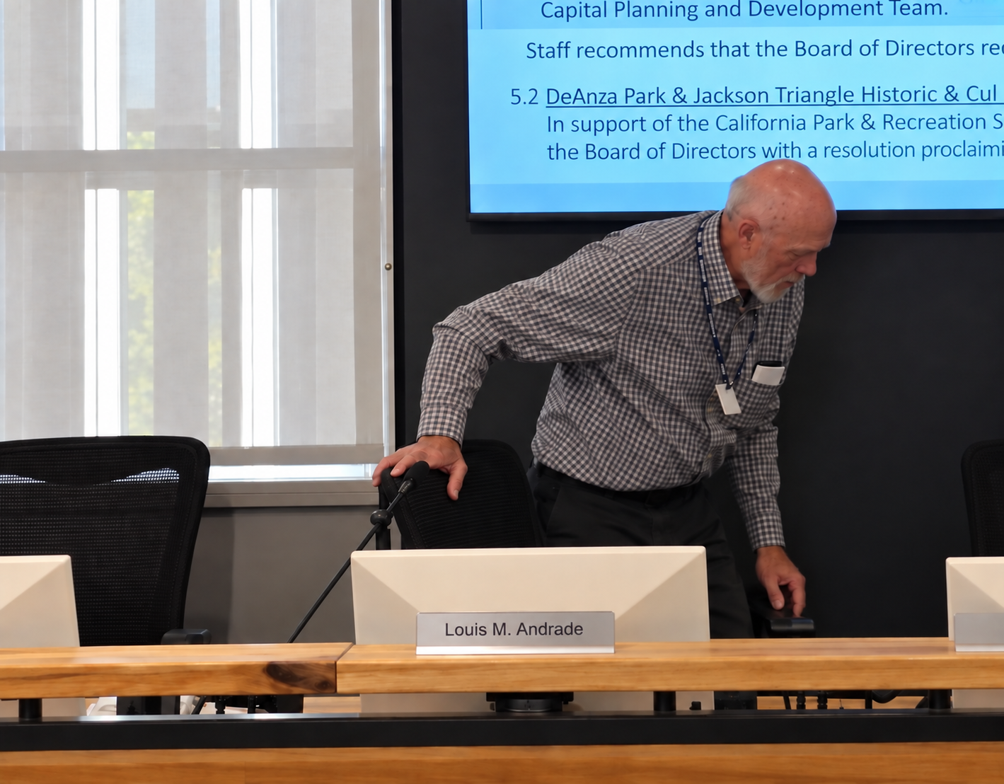 Director Paul W. Hodges Jr. at a H.A.R.D. Board meeting