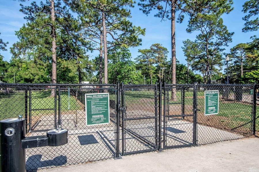 Example of secure dog park fencing