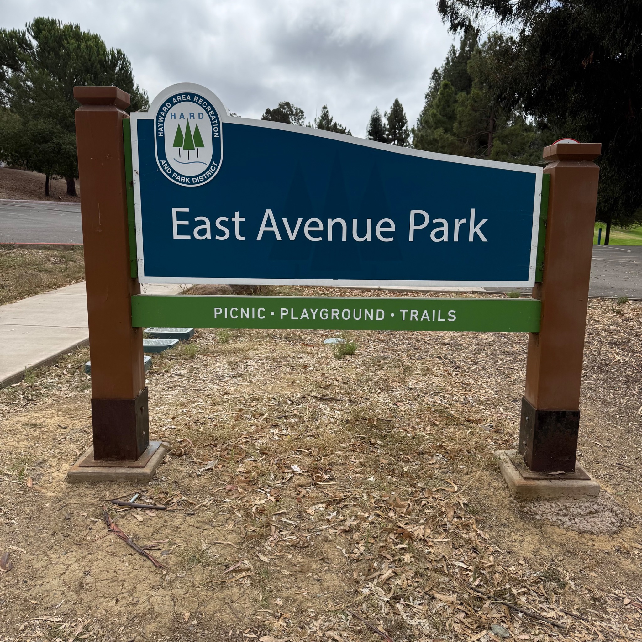 East Avenue Park entrance sign
